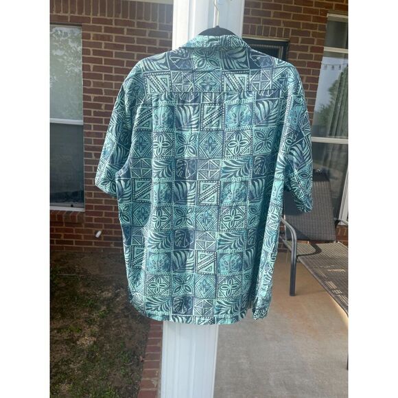Caribbean Mens Button Up Hawaiian Shirt Size Large Blue Floral Silk Short Sleeve - Picture 2 of 12